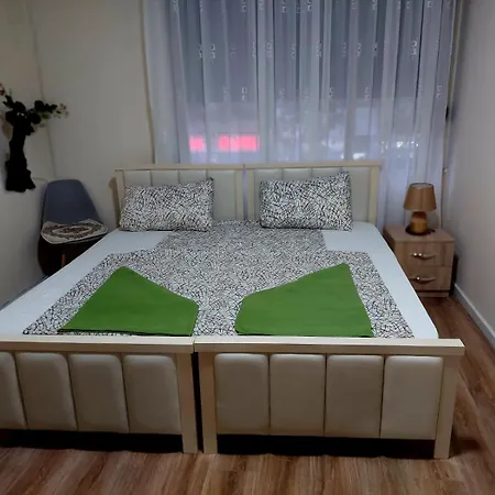 Myslym Shyri Apartment *